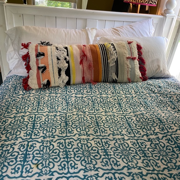 Roller Rabbit Quilt - Picture 7 of 10